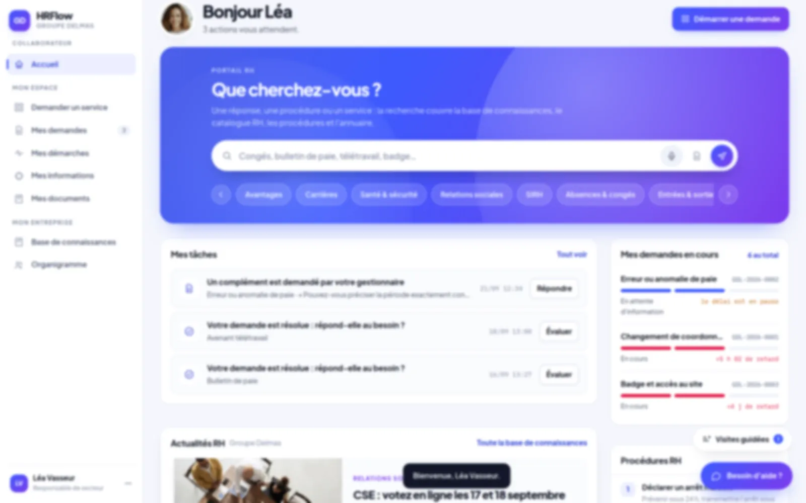 Écran HRflow : l'accueil du collaborateur, avec la barre de recherche en langage naturel, les tâches qui attendent une action, les demandes en cours et leur délai, et les actualités RH